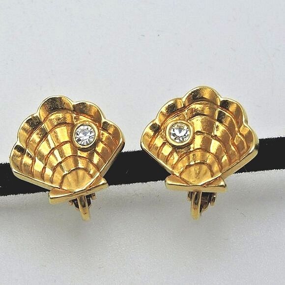 Vintage Gold Shell & Rhinestone Clip On Earrings - Picture 1 of 11